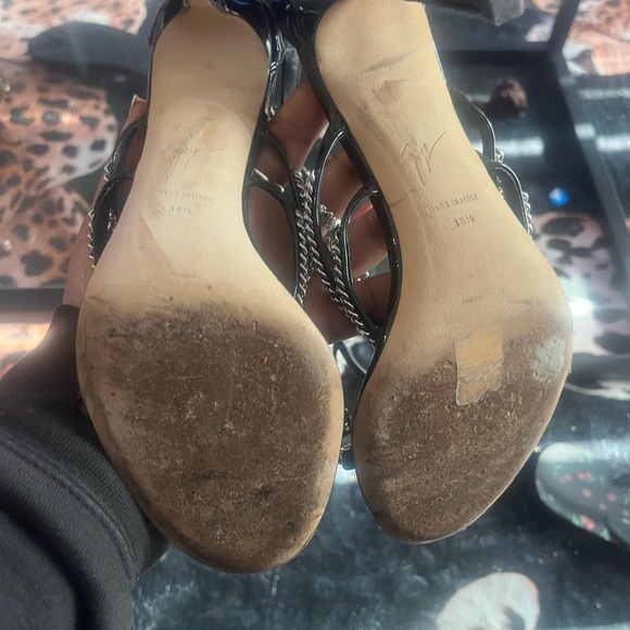 Giuseppe Zanotti Black Heels with Silver Chain Detail - Picture 6 of 6